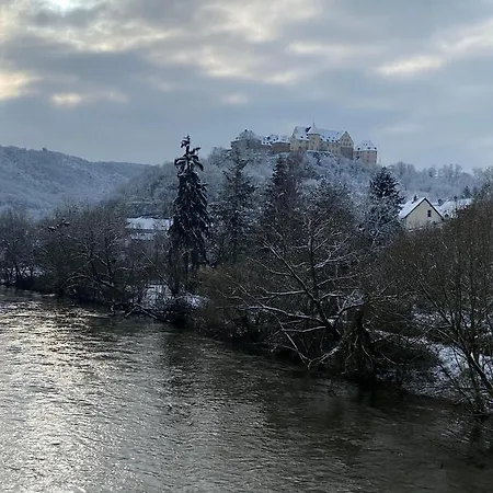 Am Fluss. Baubiologisch Renoviert.