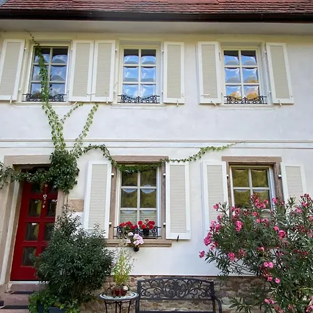 Am Fluss. Baubiologisch Renoviert.