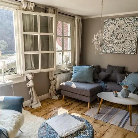 Holiday home Am Fluss. Baubiologisch Renoviert.