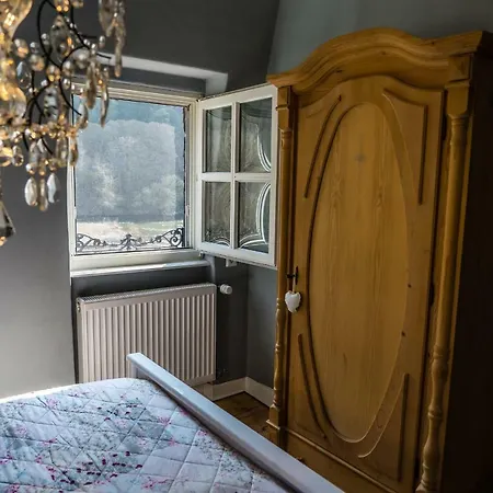 Holiday home Am Fluss. Baubiologisch Renoviert. *