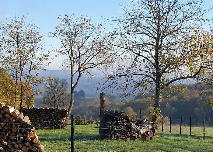 Am Fluss. Baubiologisch Renoviert. *