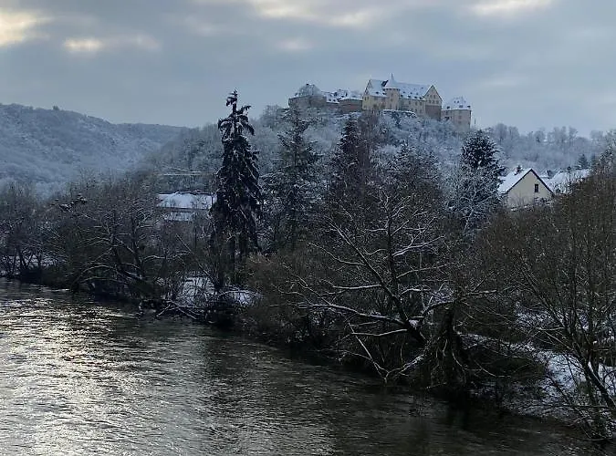 Am Fluss. Baubiologisch Renoviert.