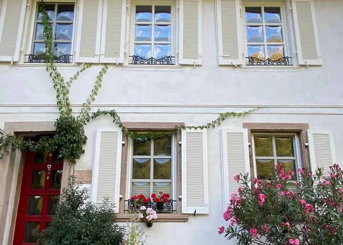 Am Fluss. Baubiologisch Renoviert.