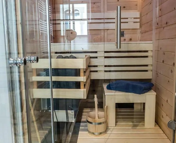 Am Fluss. Baubiologisch Renoviert. *